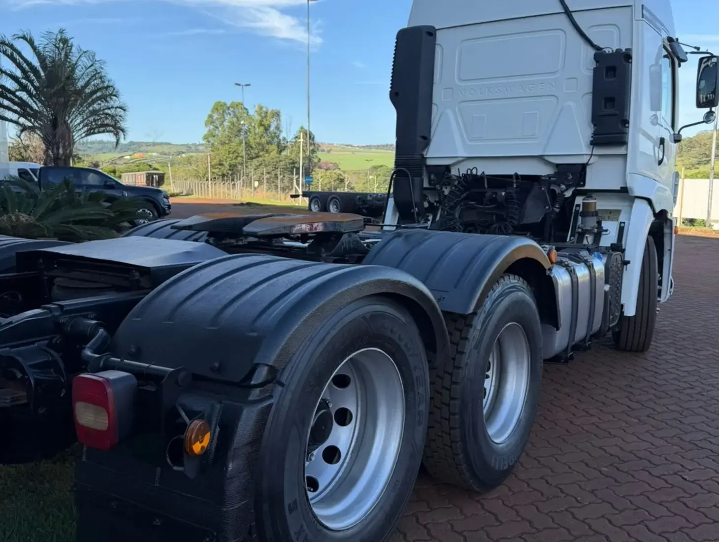 galeria VOLKSWAGEN 25360 CTC 6x2