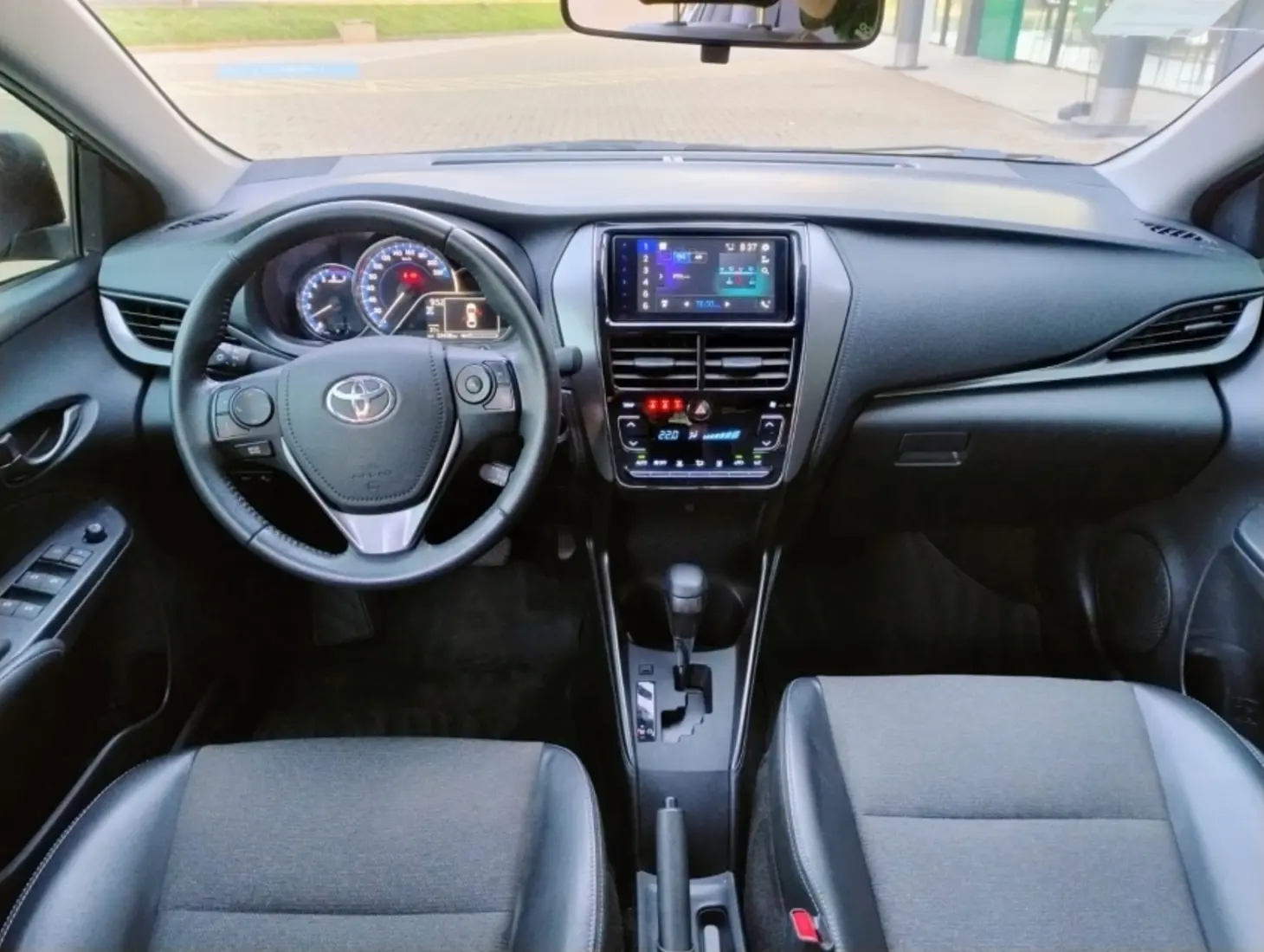 galeria YARIS