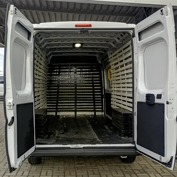 Peugeot BOXER 2.2 TURBO DIESEL L3H2 FURGÃO MANUAL