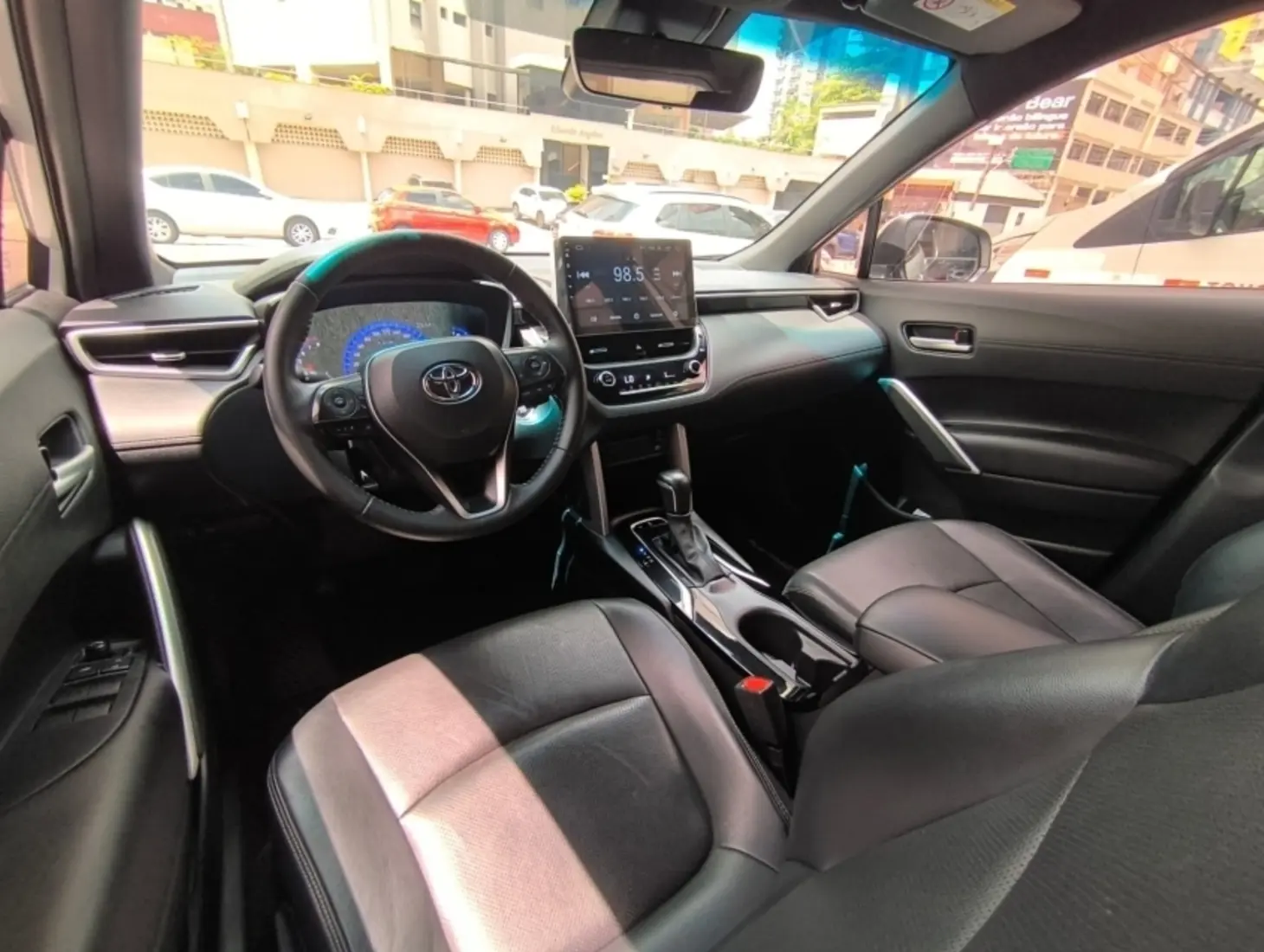 galeria COROLLA CROSS