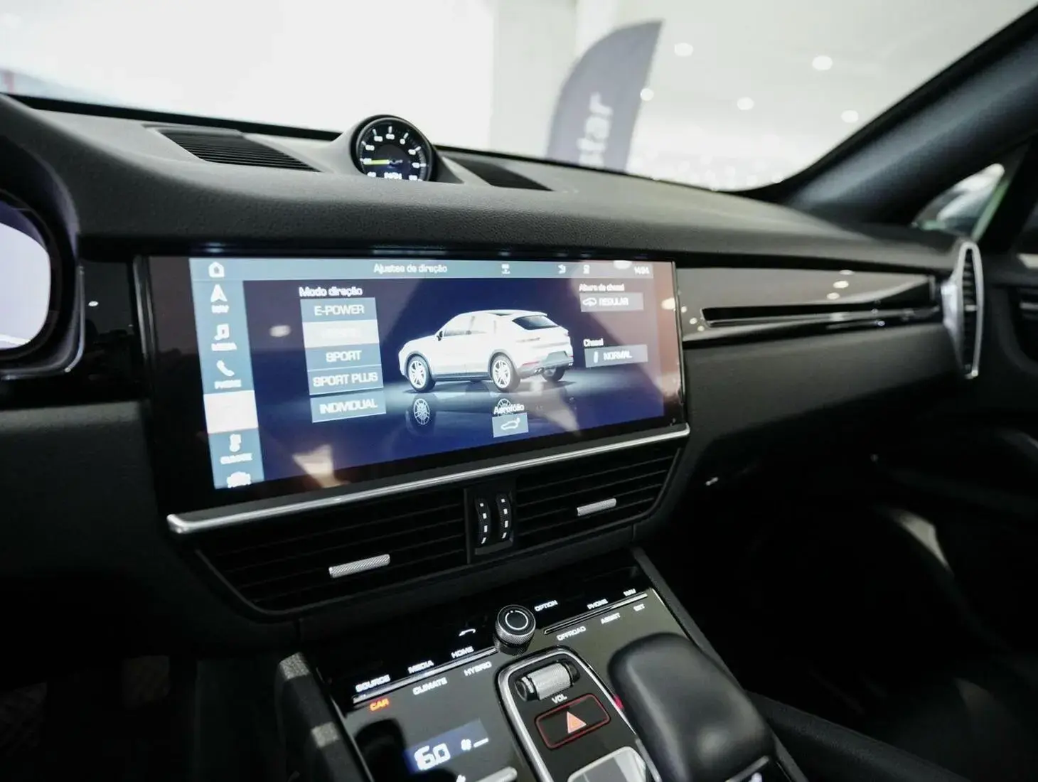 galeria Cayenne Coupé