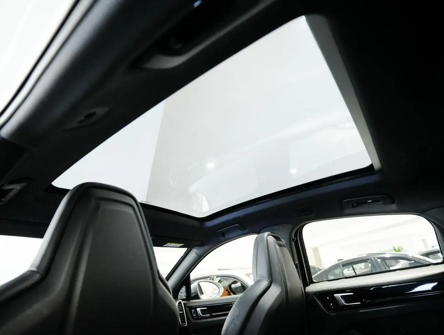 galeria Cayenne Coupé