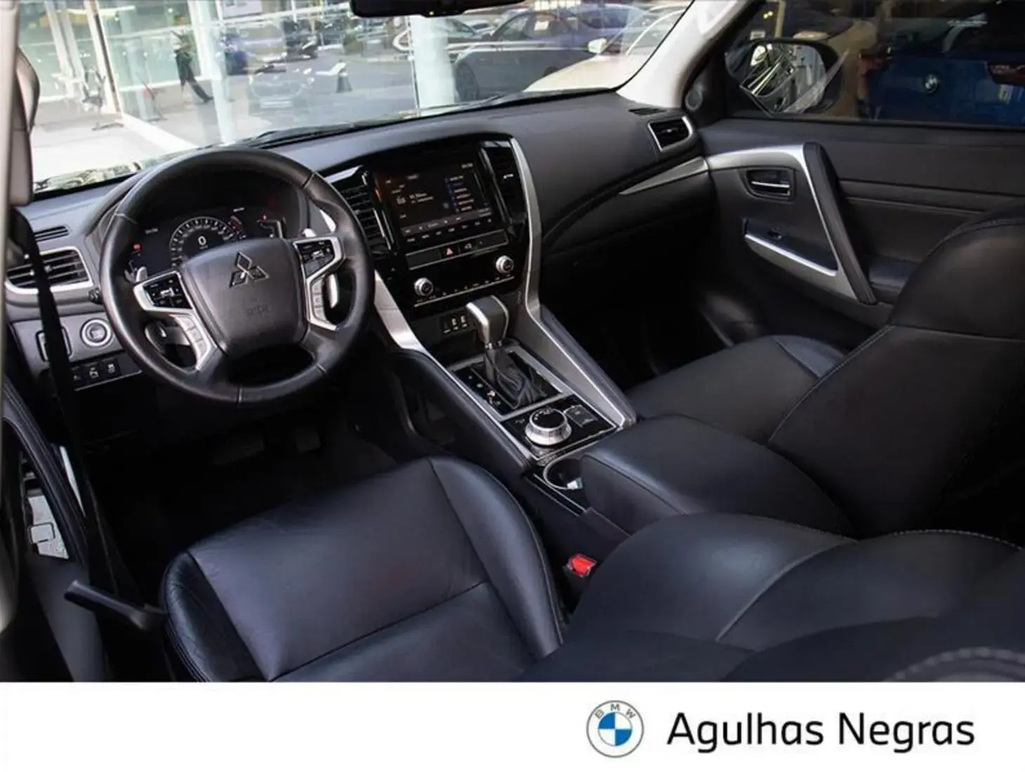 galeria PAJERO SPORT