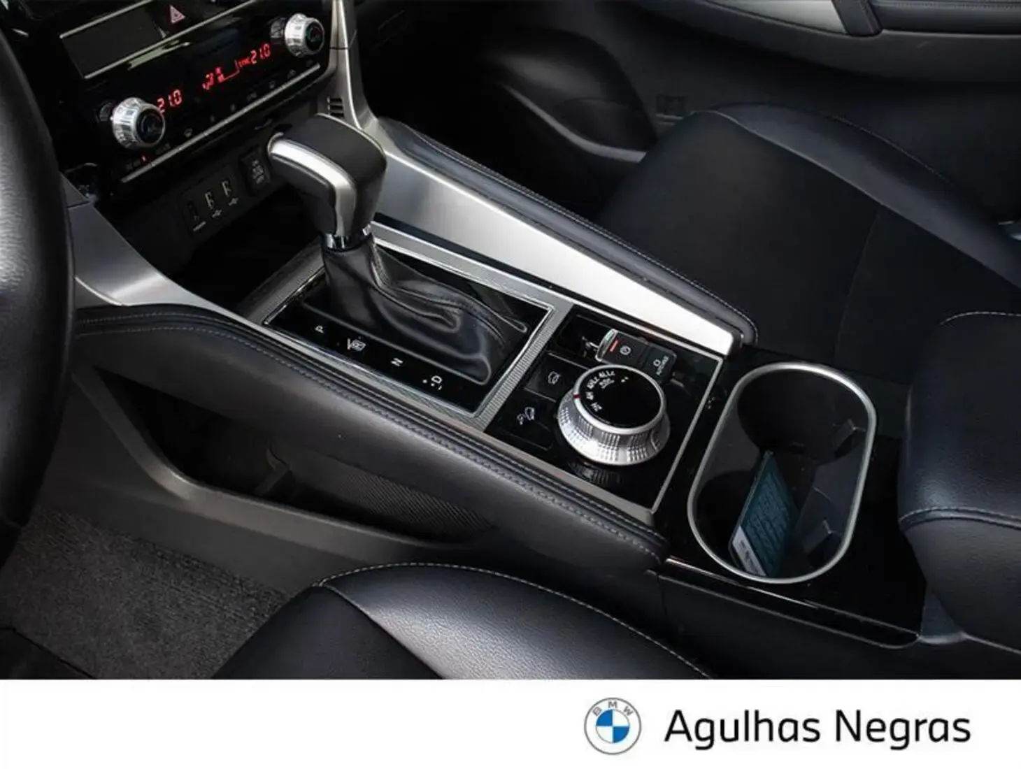 galeria PAJERO SPORT