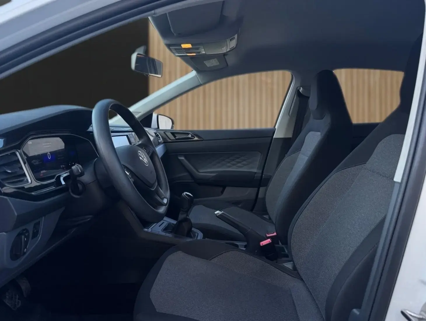 galeria VIRTUS TSI 1.0 Flex 12V 4p Mec.