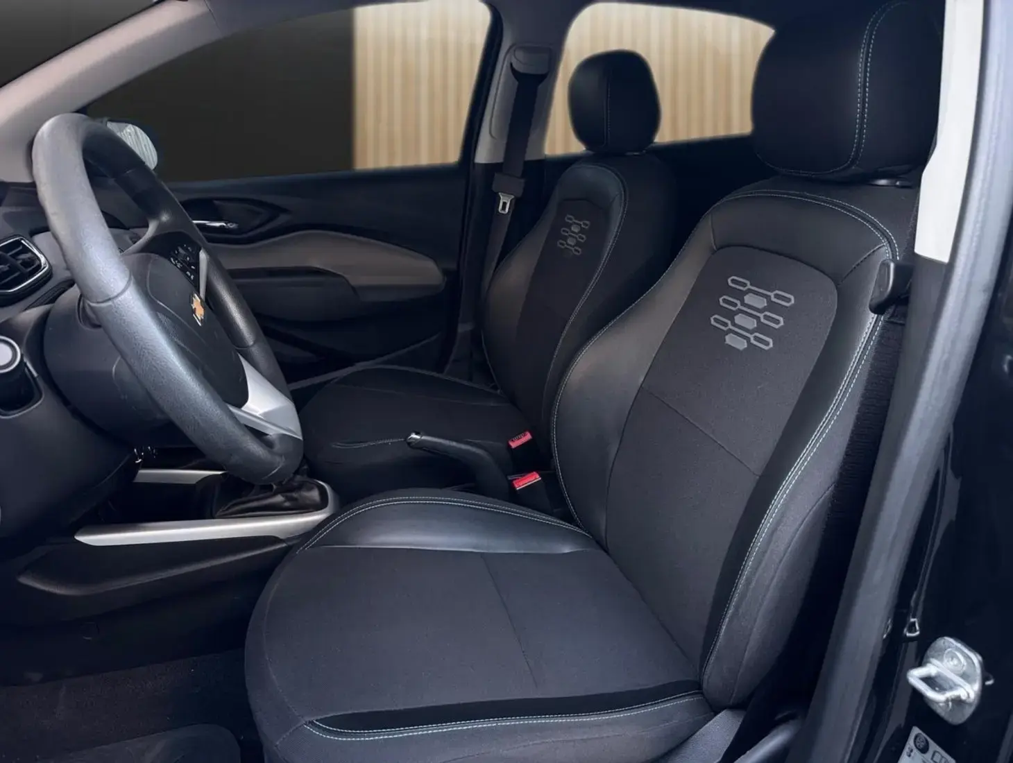 galeria ONIX HATCH Joy 1.0 8V Flex 5p Mec.