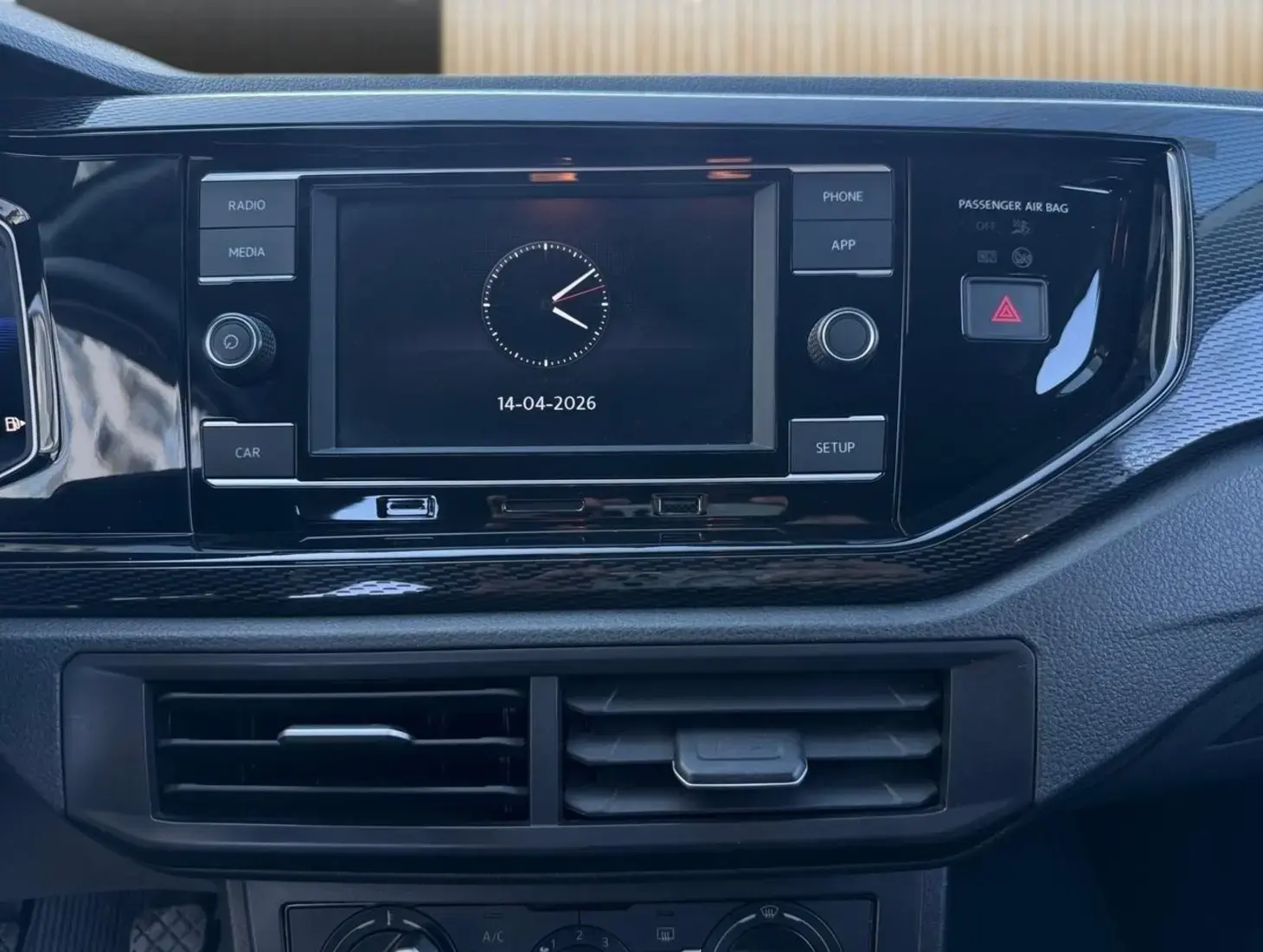 galeria VIRTUS TSI 1.0 Flex 12V 4p Mec.