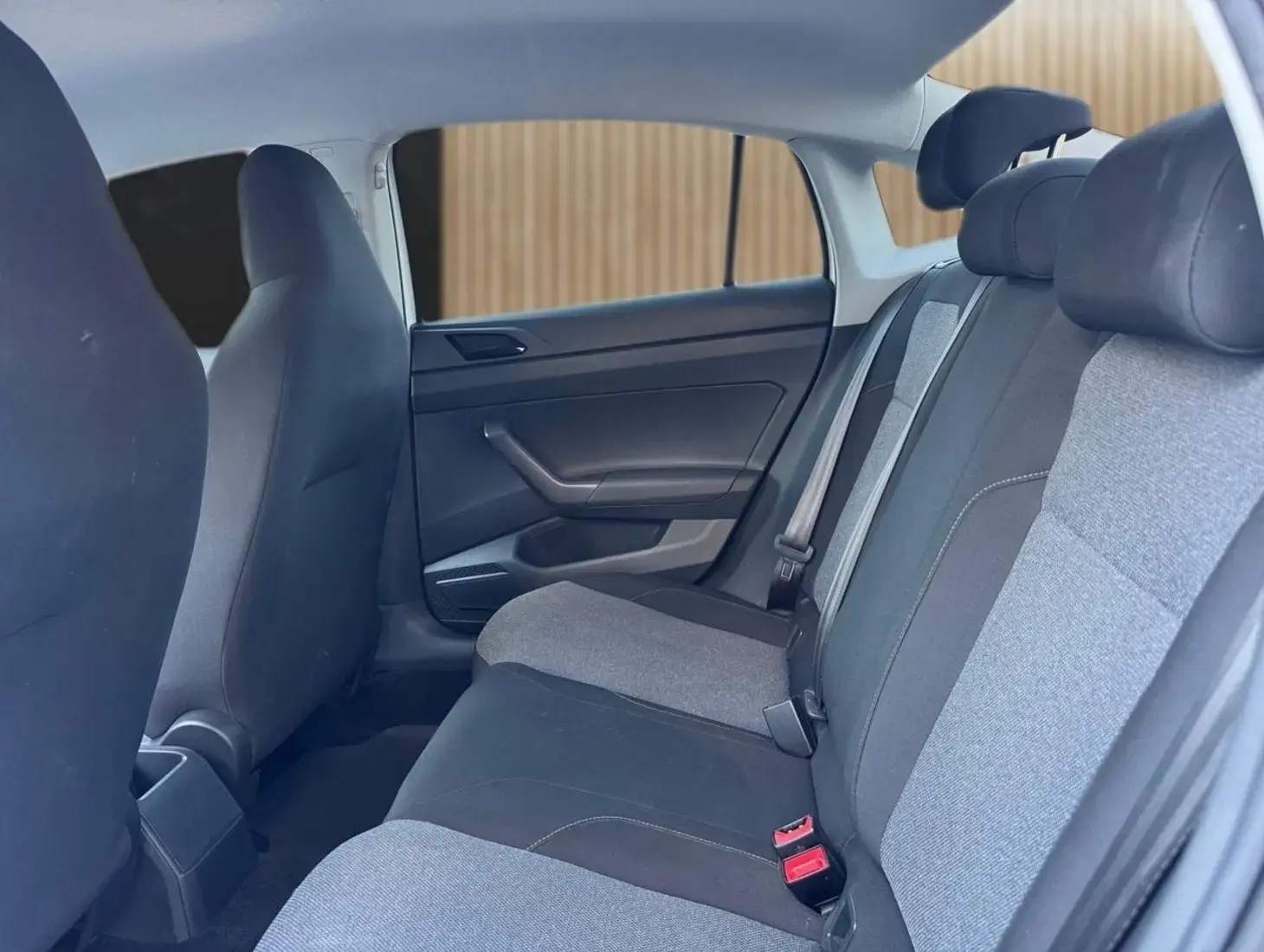 galeria VIRTUS TSI 1.0 Flex 12V 4p Mec.