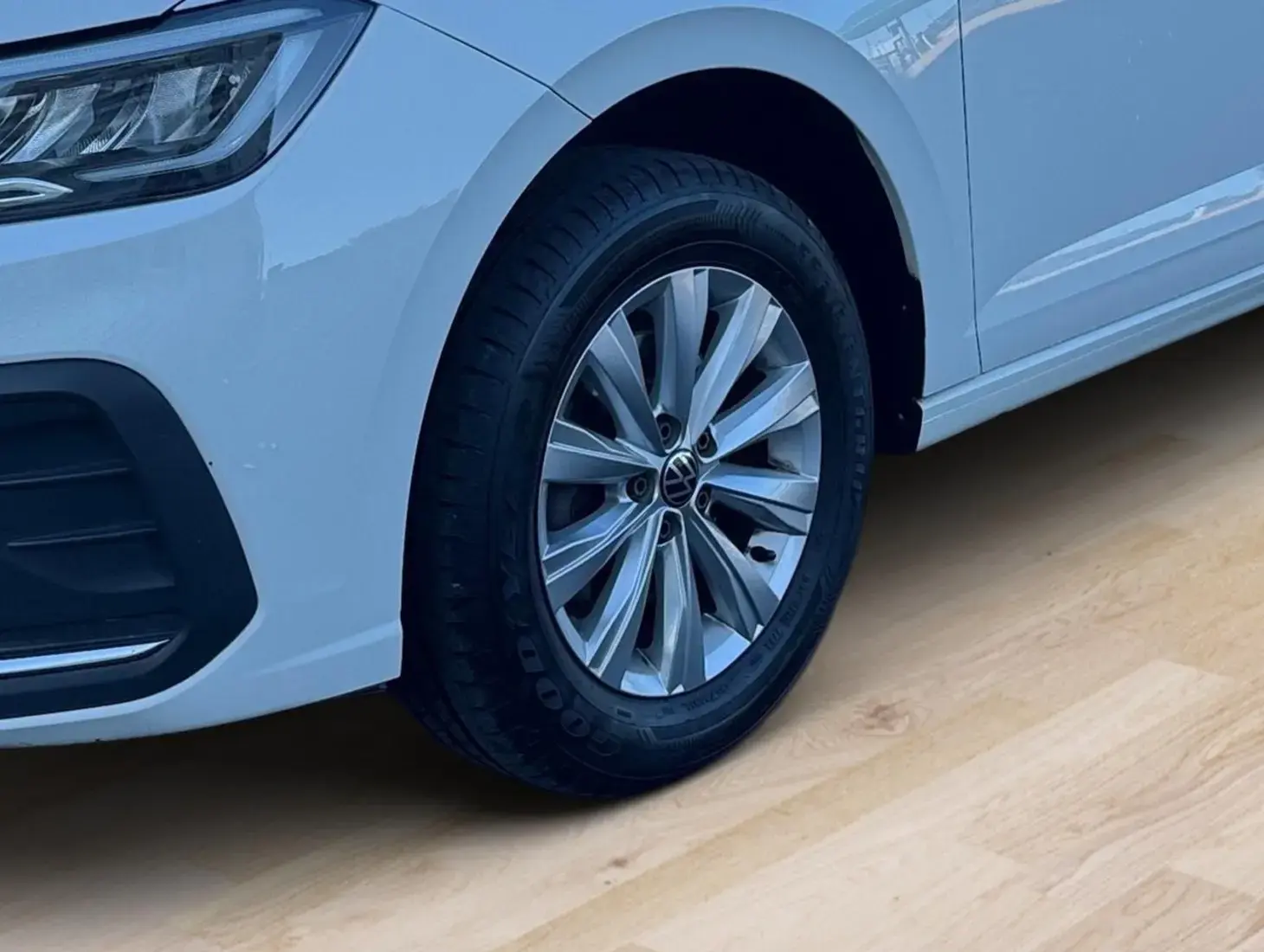 galeria VIRTUS TSI 1.0 Flex 12V 4p Mec.