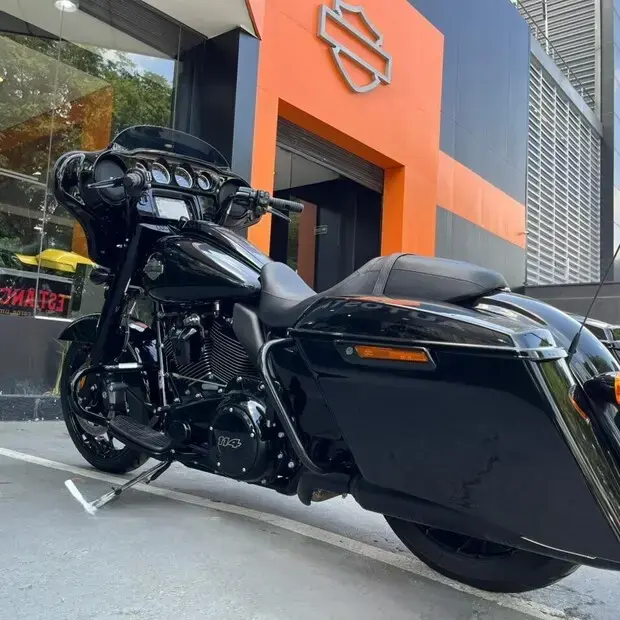 Harley Davidson Street Glide Special