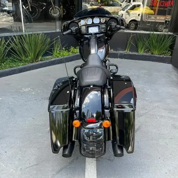 Harley Davidson Street Glide Special