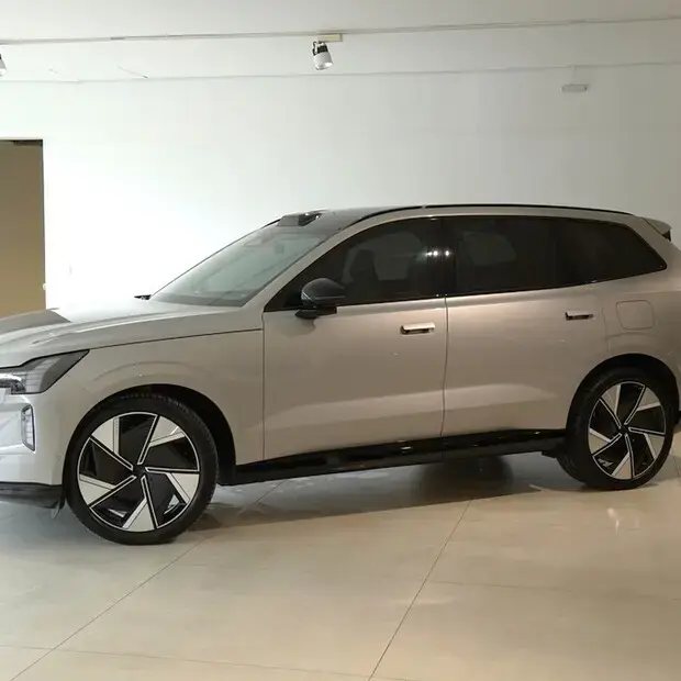 Volvo EX90 P8 RECHARGE TWIN ELECTRIC PERFORMANCE ULTRA AWD