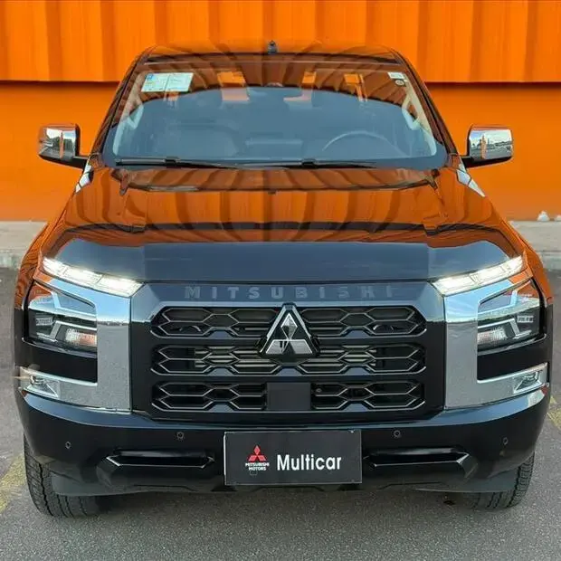 Mitsubishi TRITON 2.4 BITURBO DIESEL CD HPE-S 4X4 AUTOMÁTICO