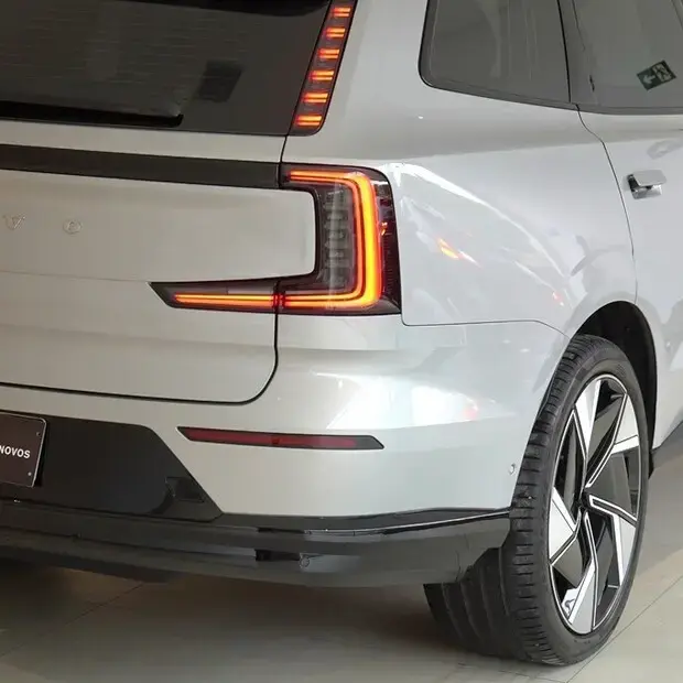 Volvo EX90 P8 RECHARGE TWIN ELECTRIC PERFORMANCE ULTRA AWD