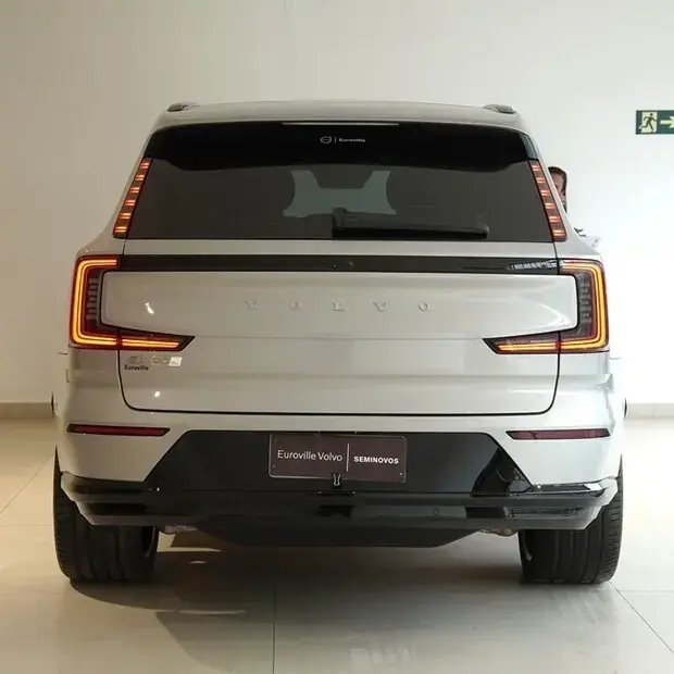 Volvo EX90 P8 RECHARGE TWIN ELECTRIC PERFORMANCE ULTRA AWD