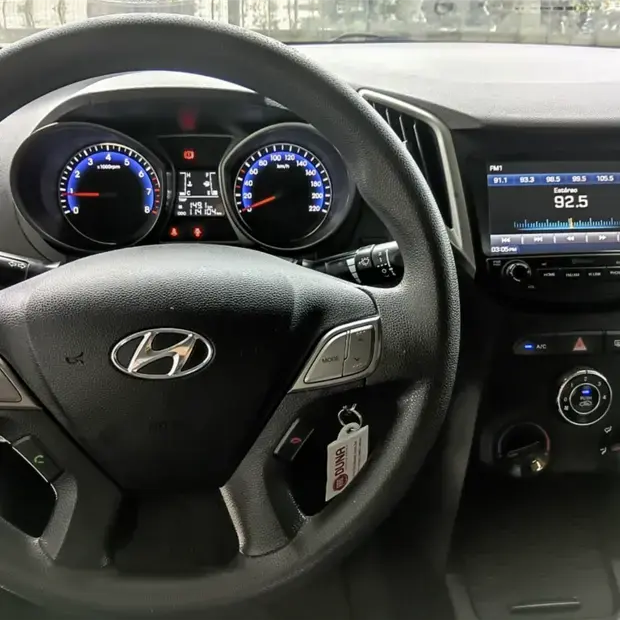 Hyundai HB20S 1.6 COMFORT PLUS 16V FLEX 4P MANUAL