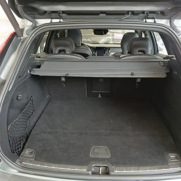 Volvo XC60 2.0 T8 HYBRID R-DESIGN AWD GEARTRONIC