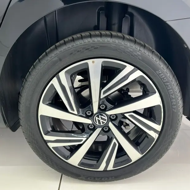Volkswagen VIRTUS 1.0 200 TSI HIGHLINE AUTOMÁTICO