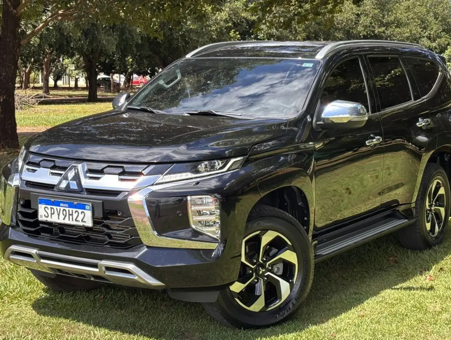 galeria PAJERO SPORT HPE-S 2.4 4X4