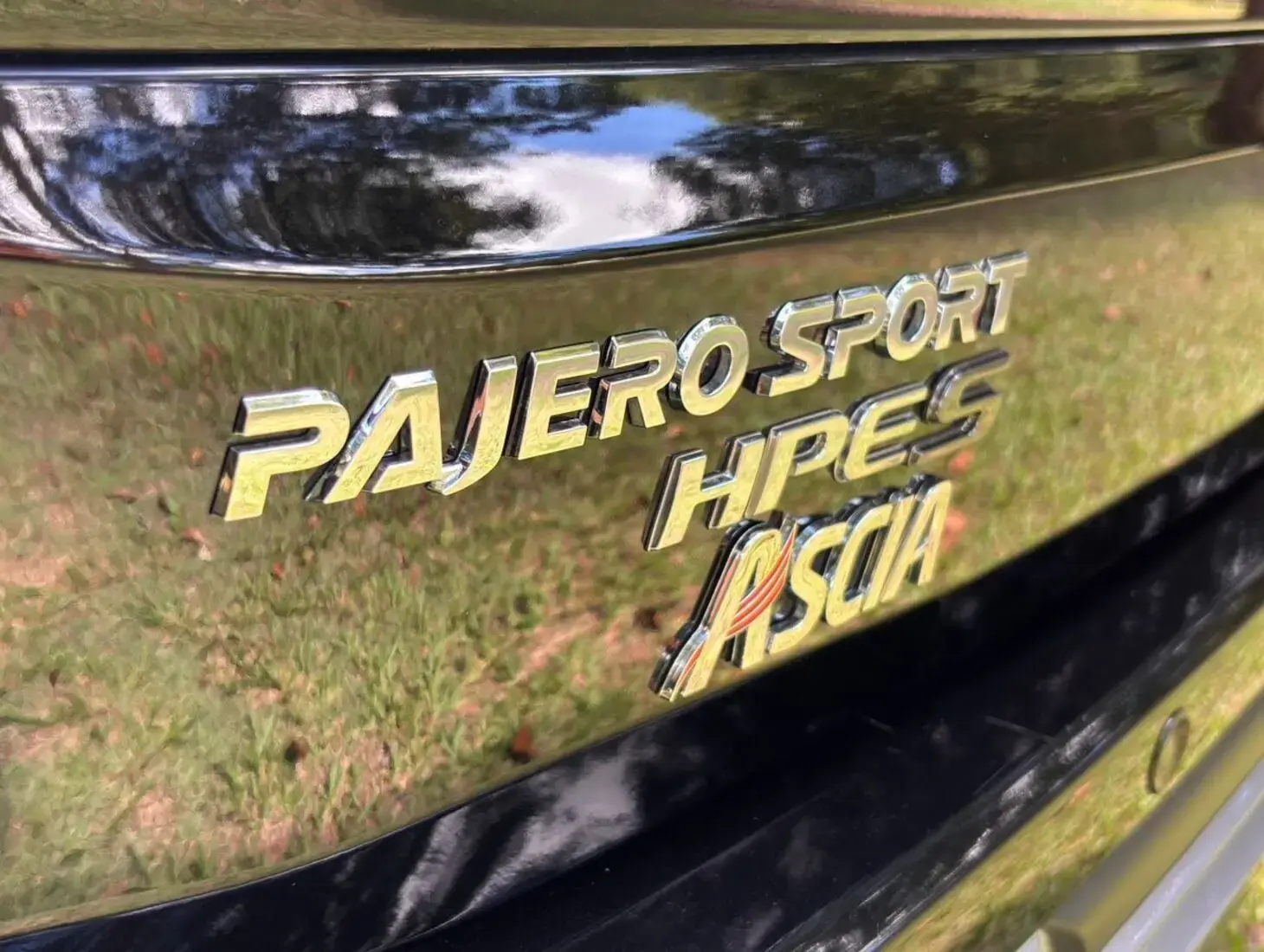 galeria PAJERO SPORT HPE-S 2.4 4X4