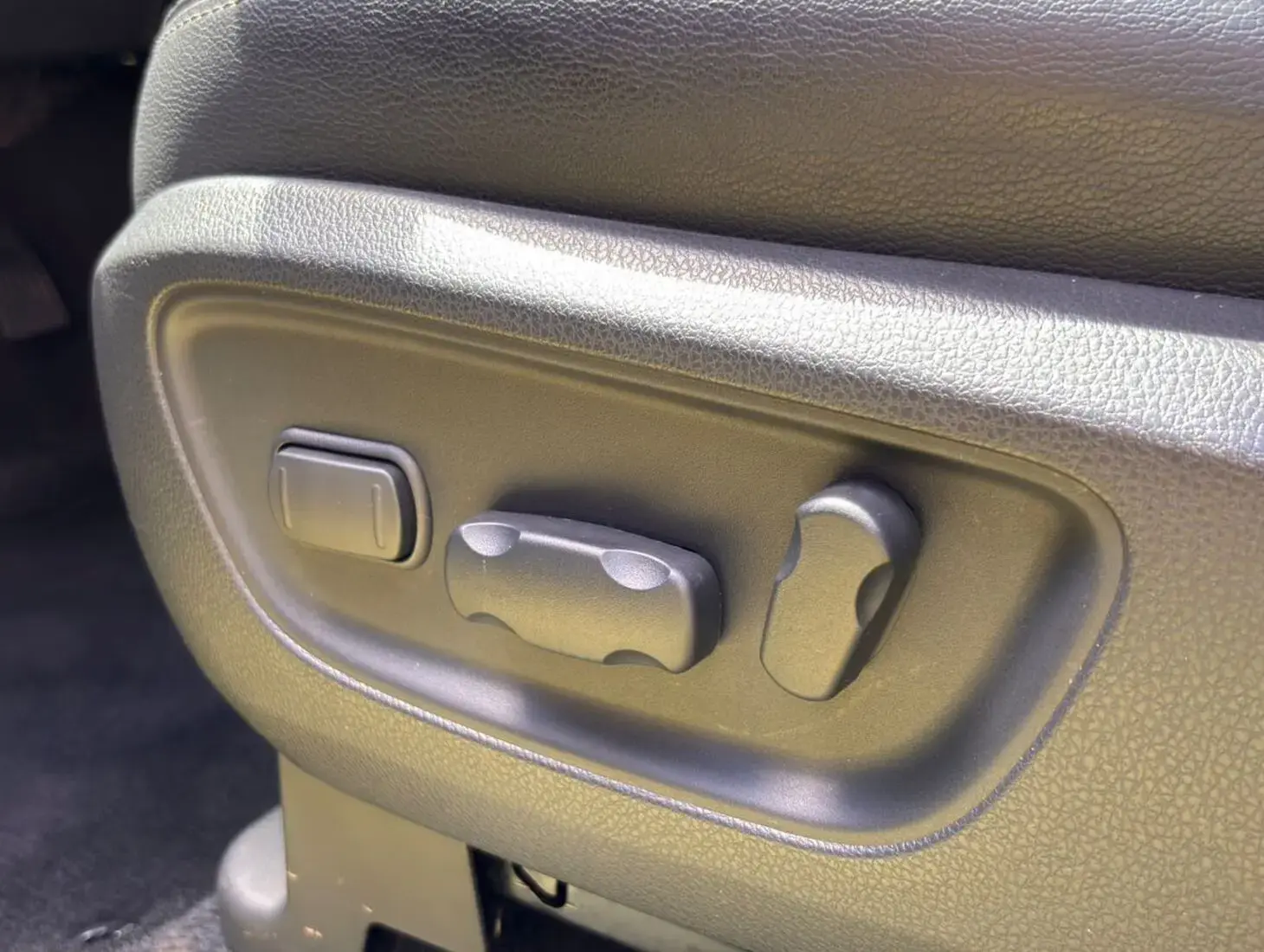 galeria PAJERO SPORT HPE-S 2.4 4X4