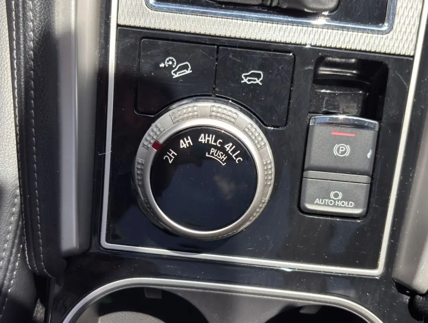 galeria PAJERO SPORT HPE-S 2.4 4X4