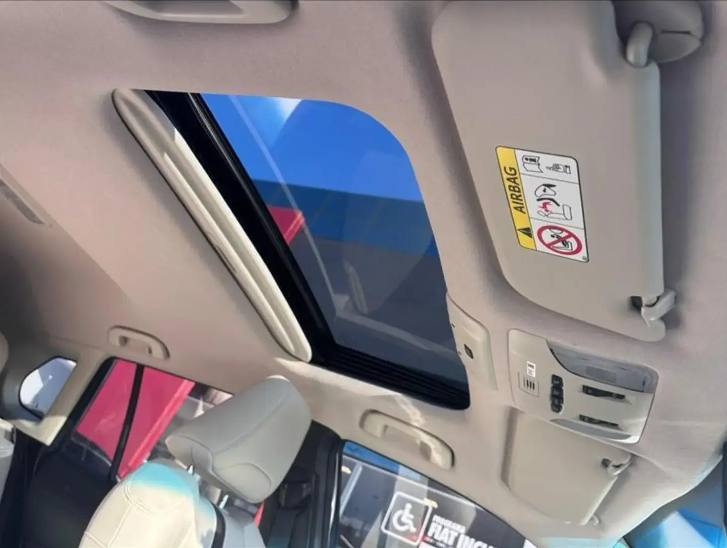 galeria COROLLA CROSS