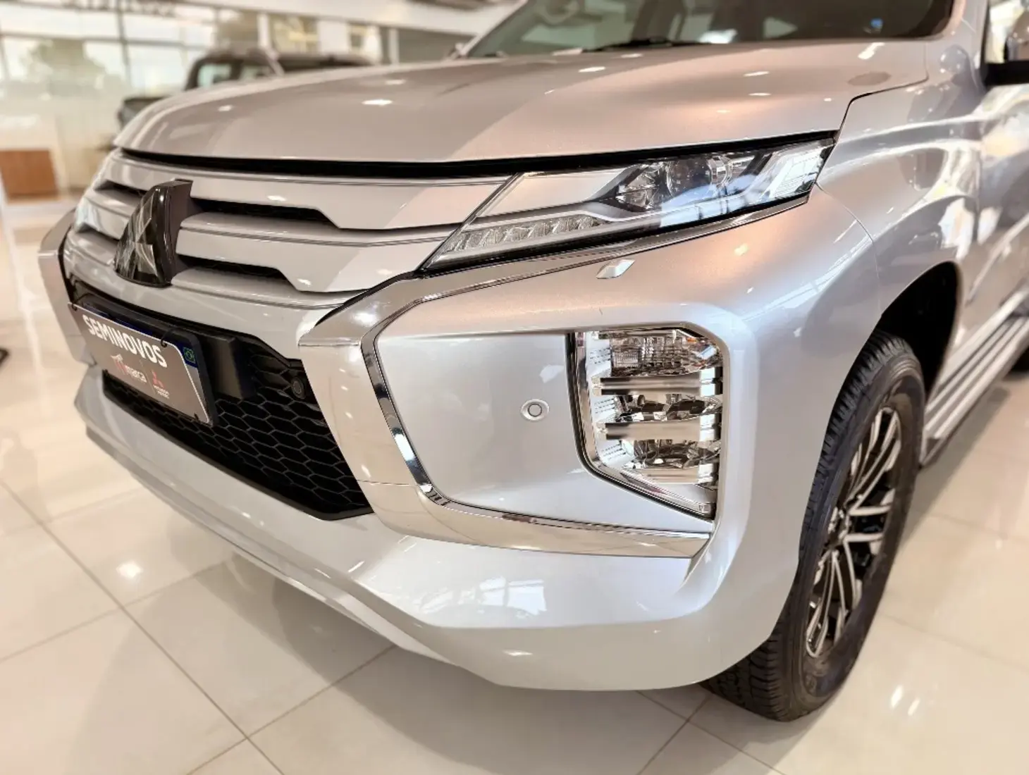 galeria PAJERO SPORT