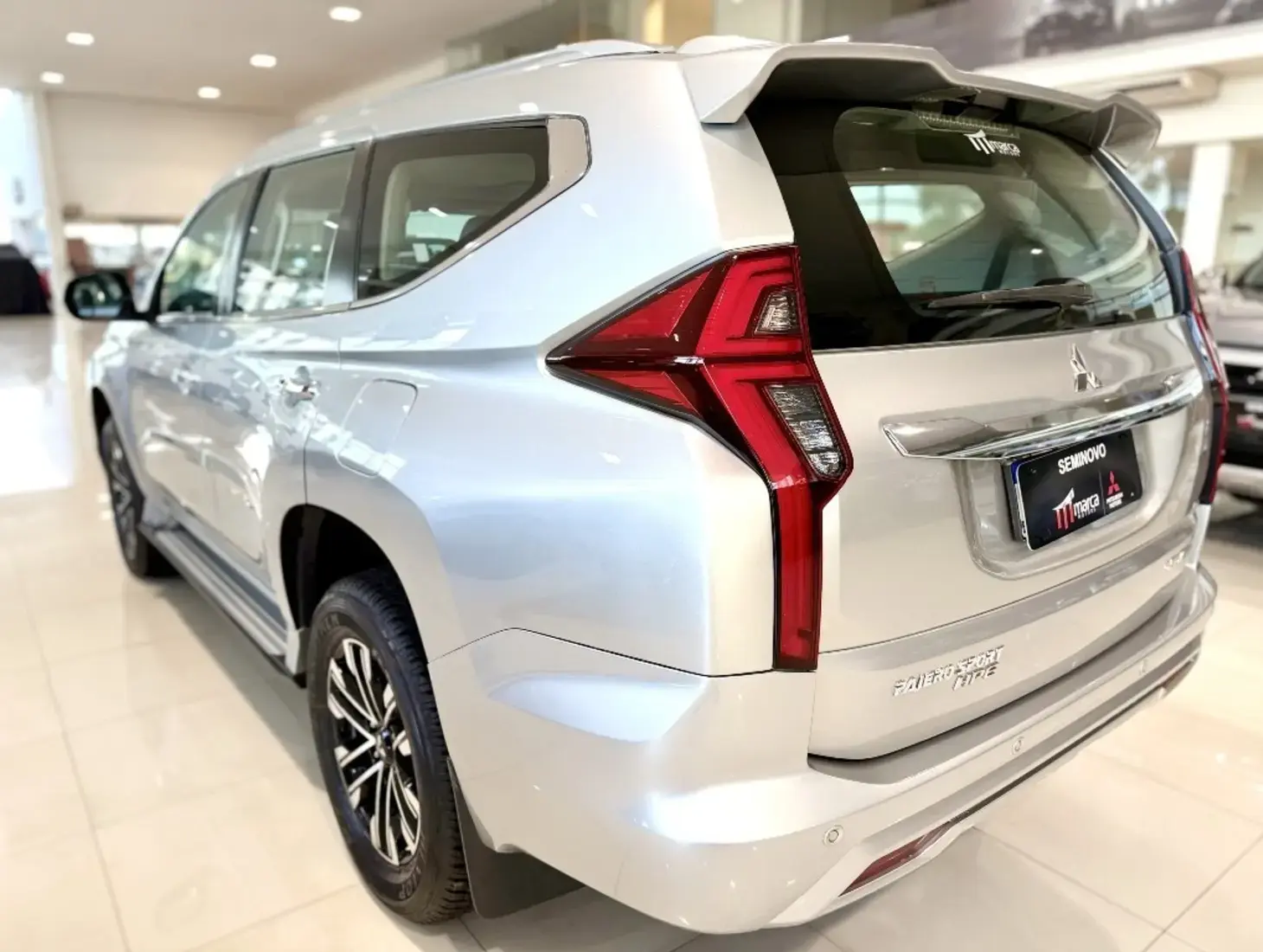 galeria PAJERO SPORT