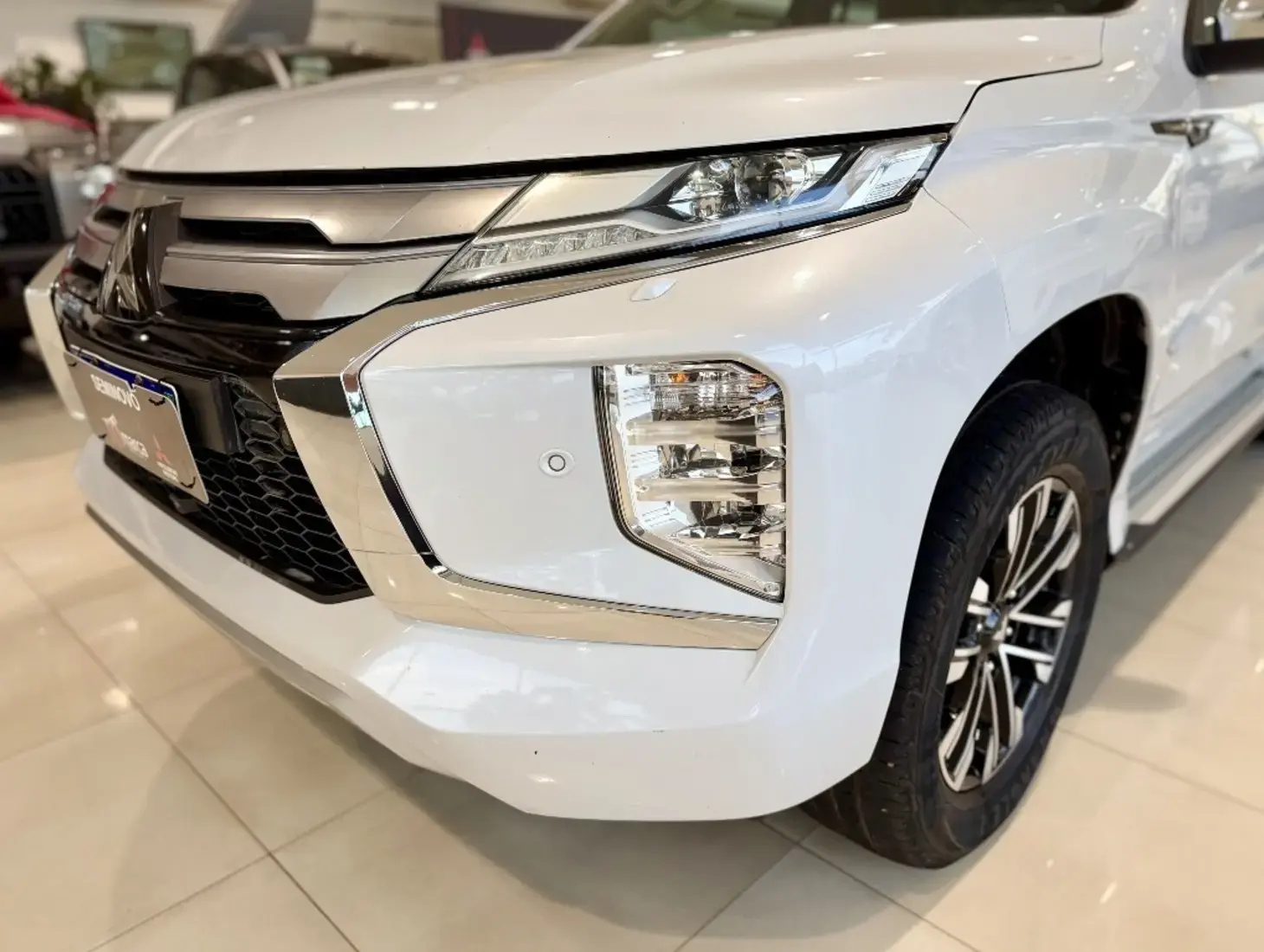 galeria PAJERO SPORT