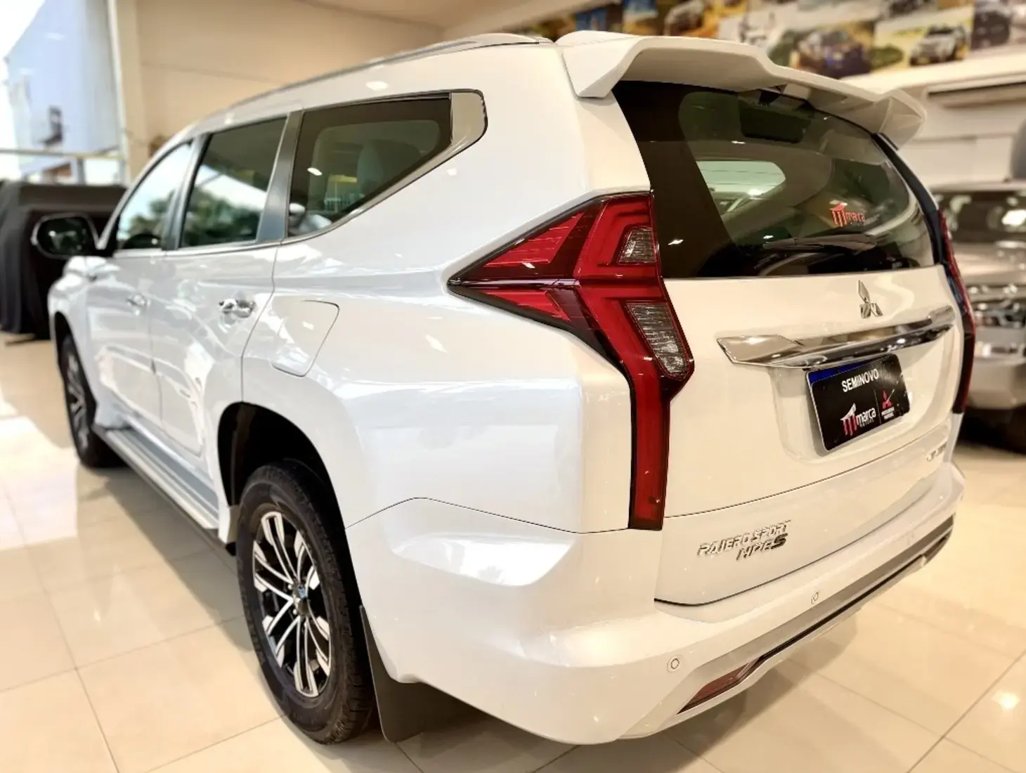 galeria PAJERO SPORT