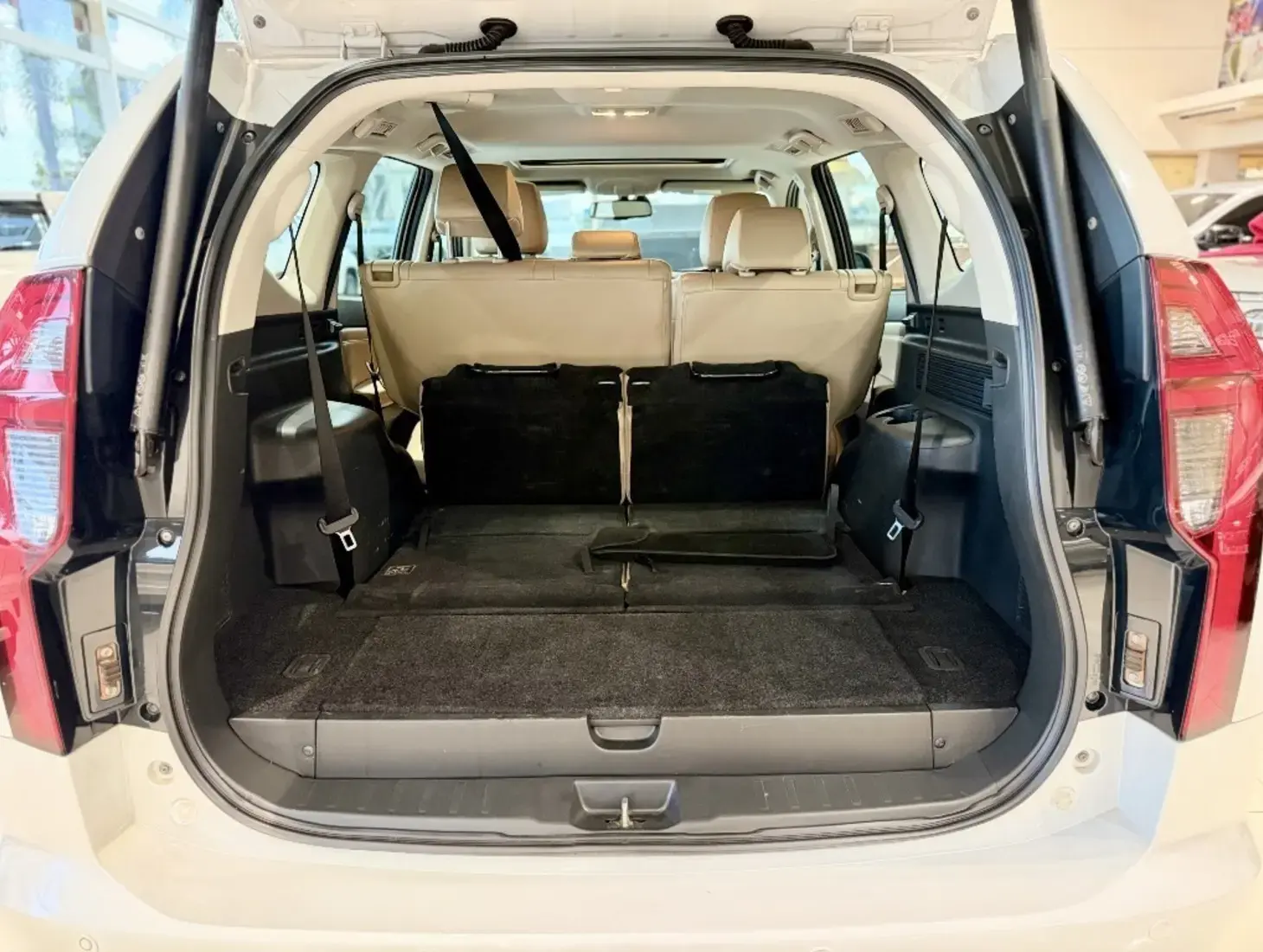 galeria PAJERO SPORT