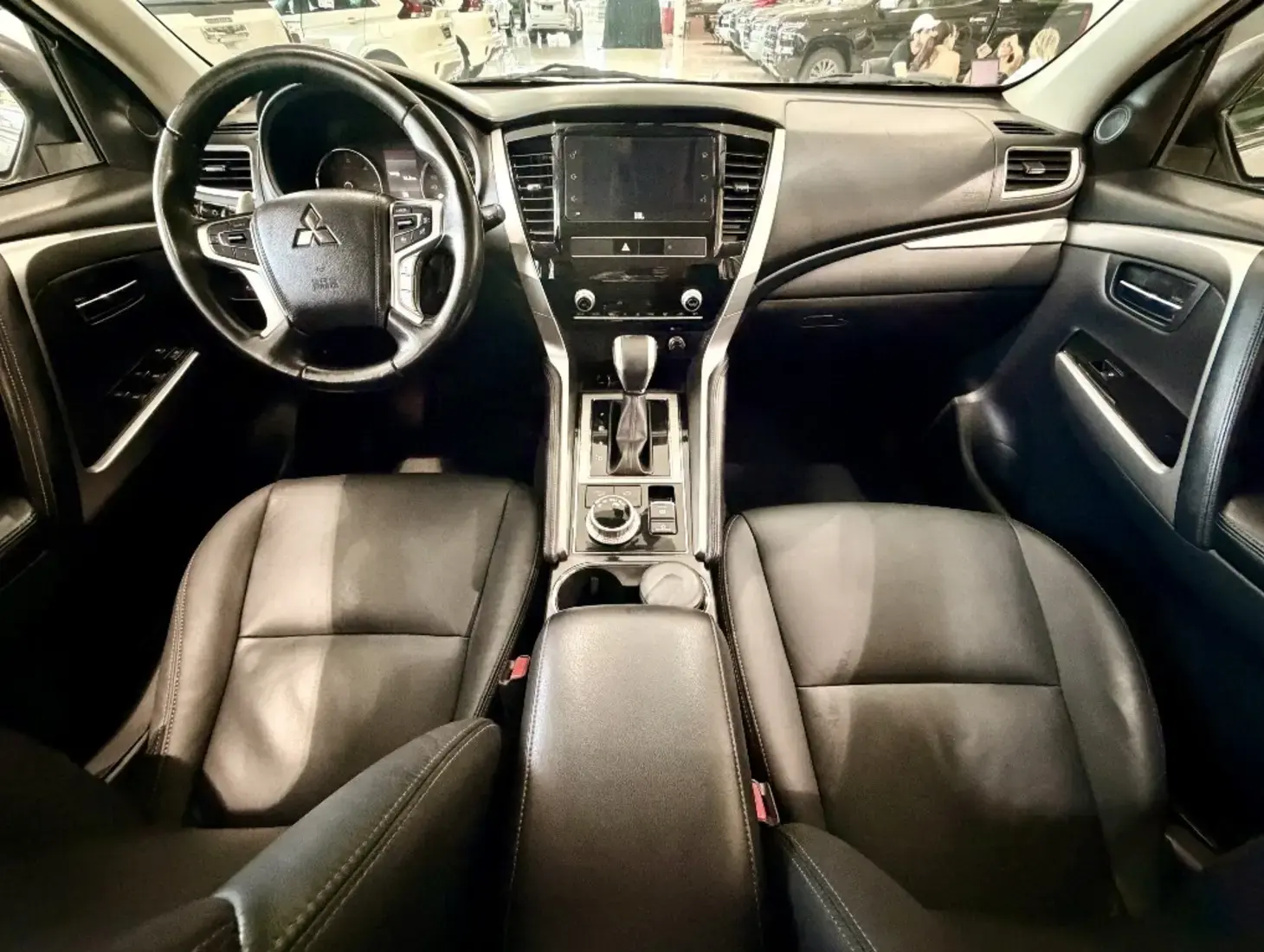 galeria PAJERO SPORT