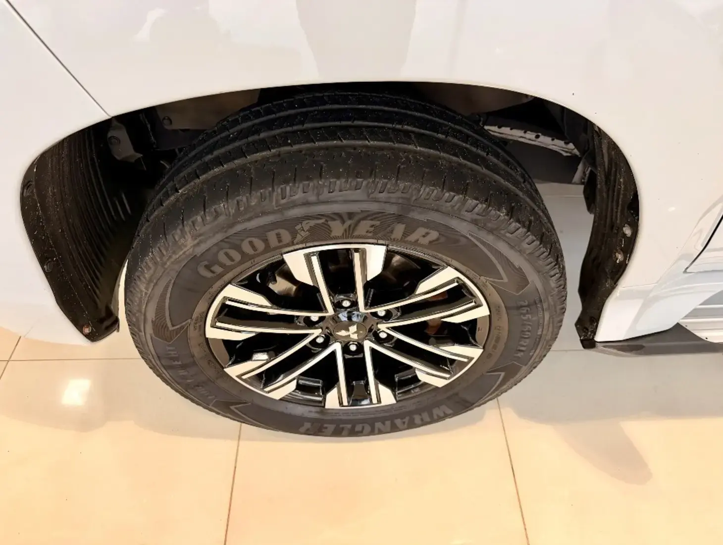 galeria PAJERO SPORT