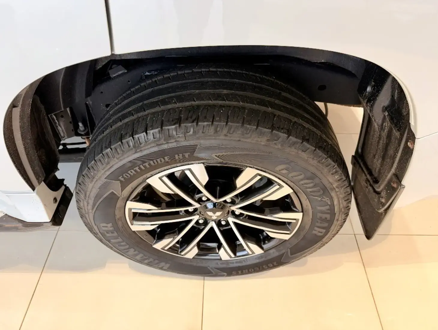 galeria PAJERO SPORT