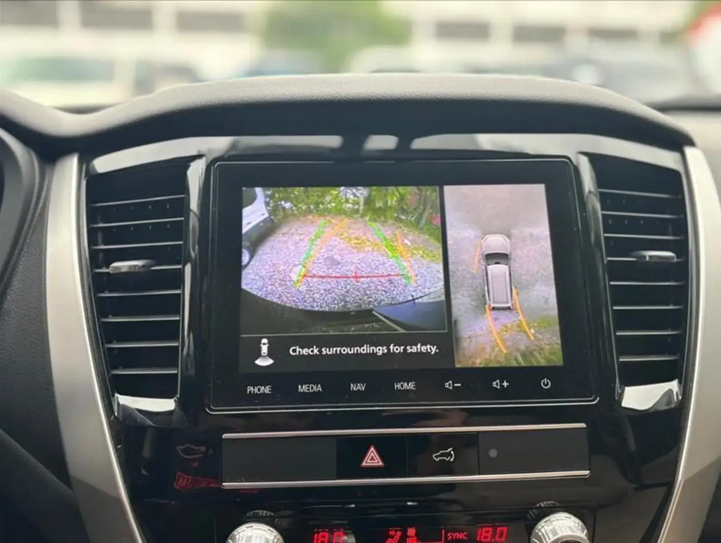 galeria PAJERO SPORT