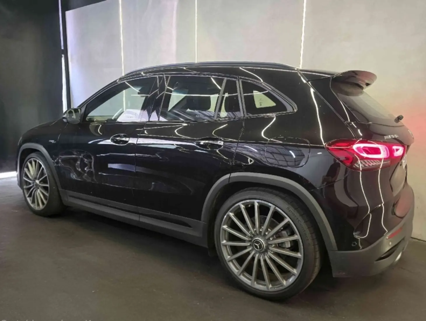 galeria GLA 35 AMG
