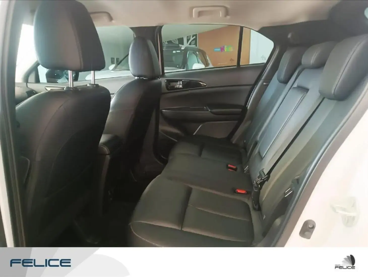 galeria ECLIPSE CROSS