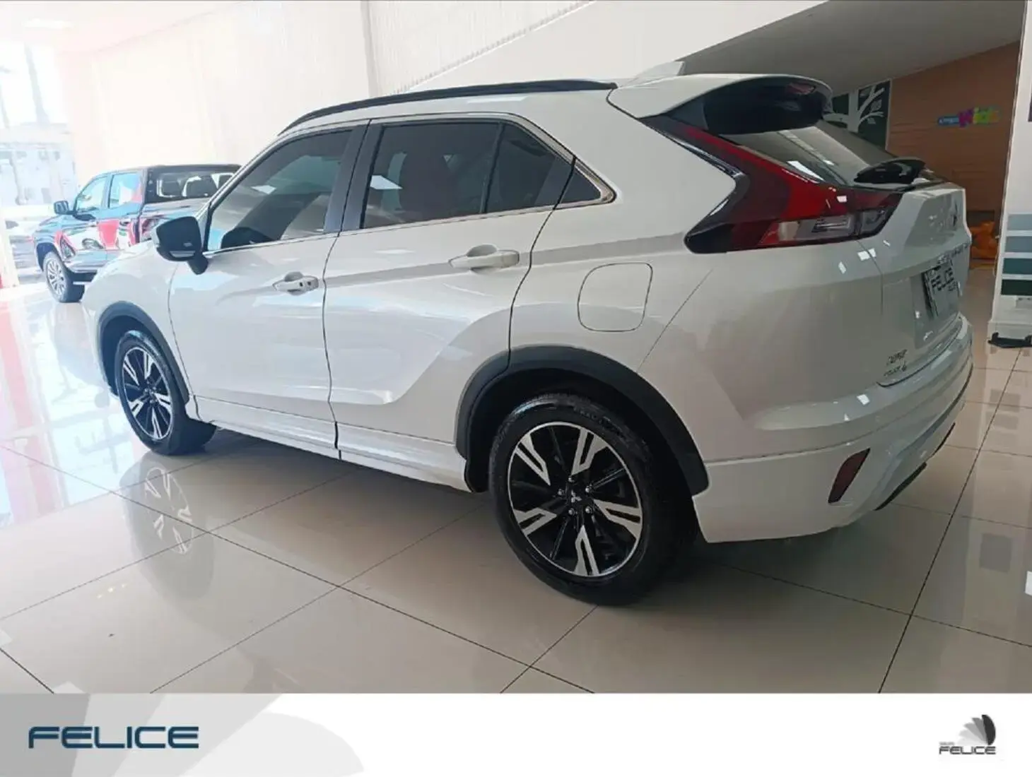 galeria ECLIPSE CROSS
