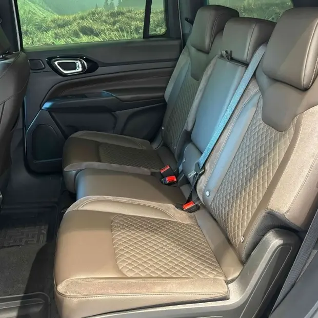 Jeep COMMANDER 2.0 TD380 TURBO DIESEL OVERLAND AT9
