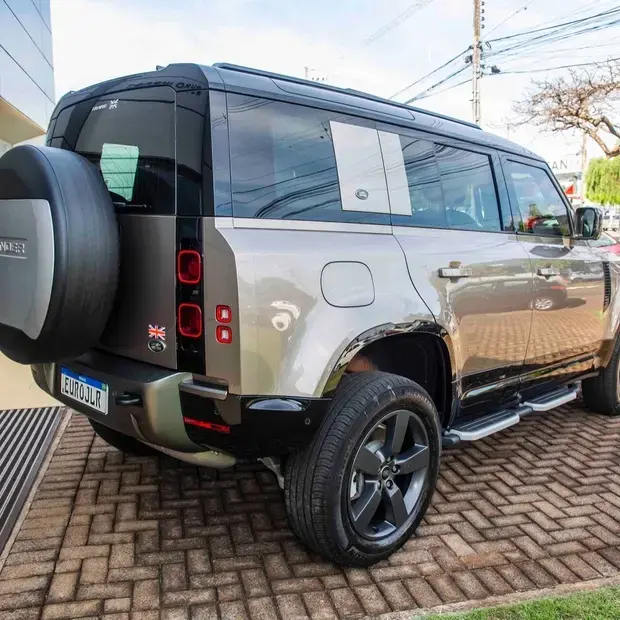 Land Rover Defender 110 X-Dynamic HSE 3.0 TD (Aut)