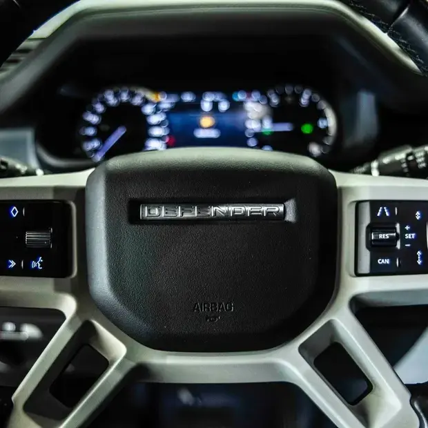 Land Rover Defender 110 X-Dynamic HSE 3.0 TD (Aut)