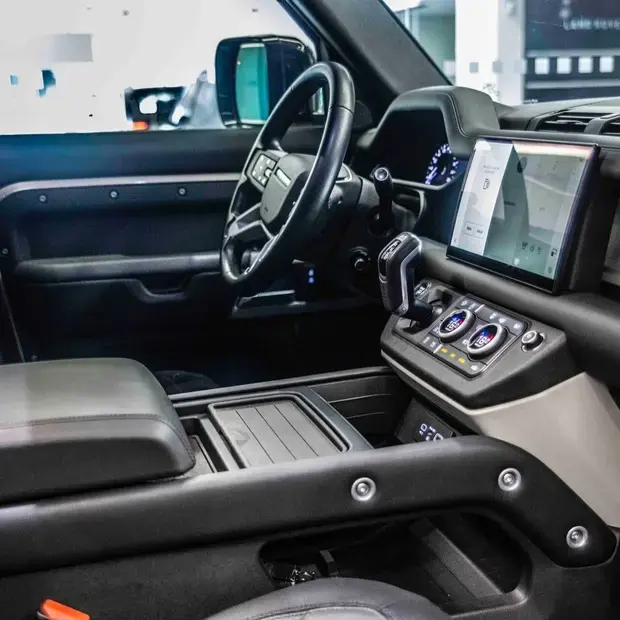 Land Rover Defender 110 X-Dynamic HSE 3.0 TD (Aut)