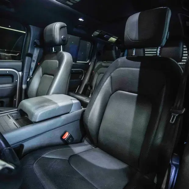 Land Rover Defender 110 X-Dynamic HSE 3.0 TD (Aut)