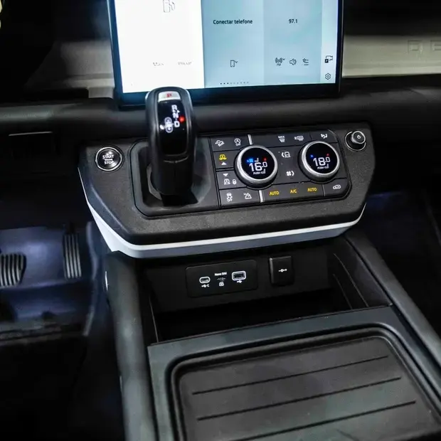 Land Rover Defender 110 X-Dynamic HSE 3.0 TD (Aut)