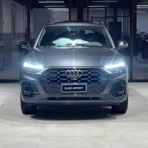 Audi Q5 S-Line Black 2.0 TFSI Quat. S-Tronic