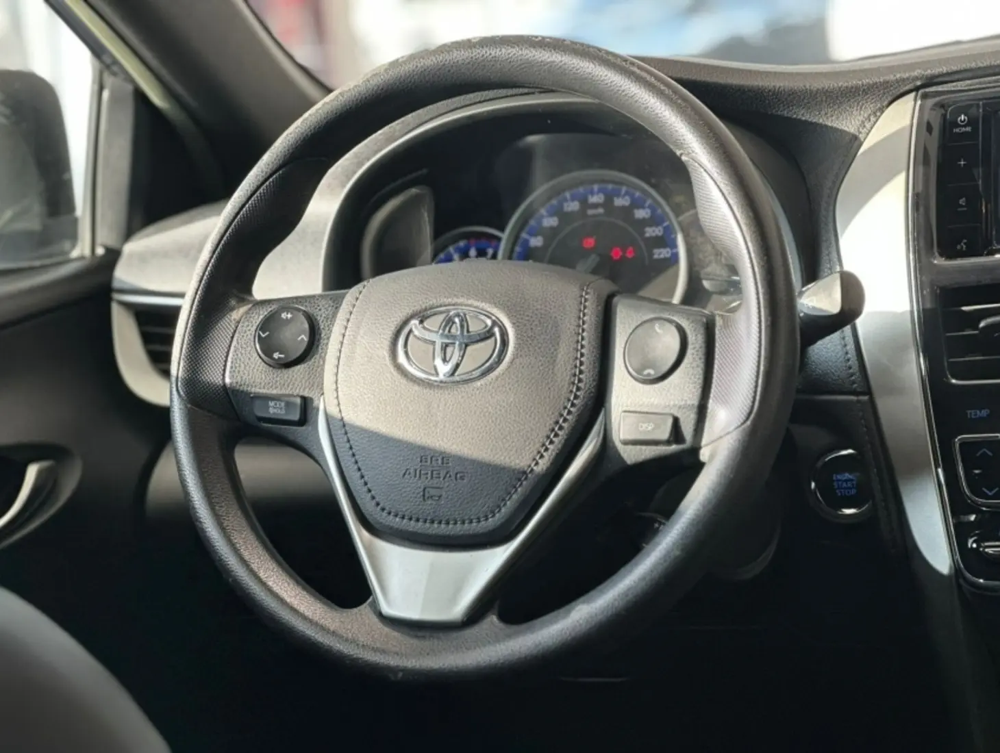 galeria YARIS