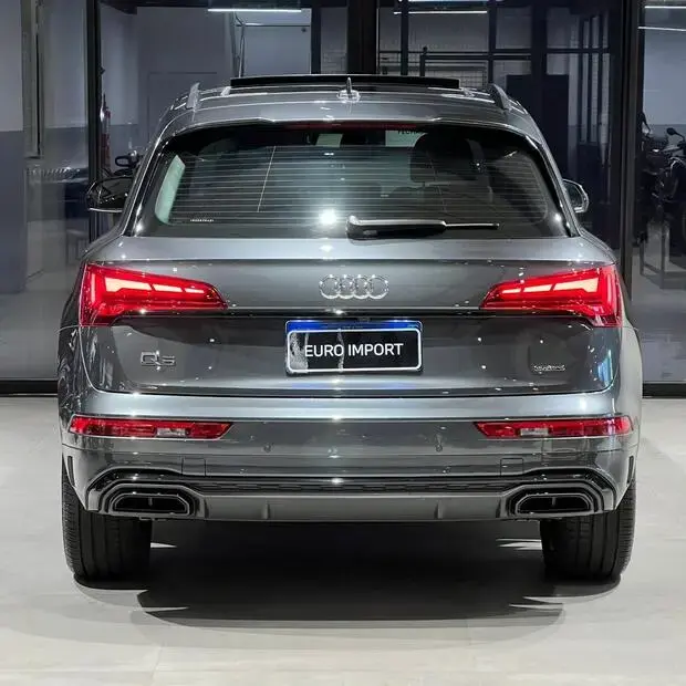 Audi Q5 S-Line Black 2.0 TFSI Quat. S-Tronic