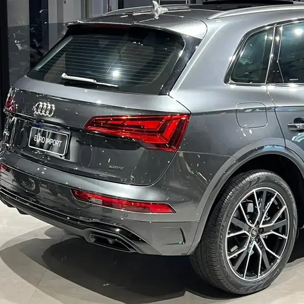 Audi Q5 S-Line Black 2.0 TFSI Quat. S-Tronic