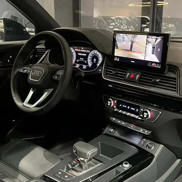 Audi Q5 S-Line Black 2.0 TFSI Quat. S-Tronic